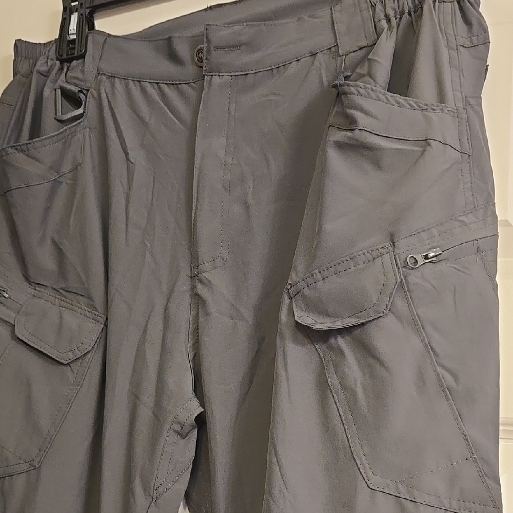 Men's Gray Cargo 👖 Pants 3XL NEW Nylon & spandex 👍🏼 😃 GREAT 🪖 Warrior
